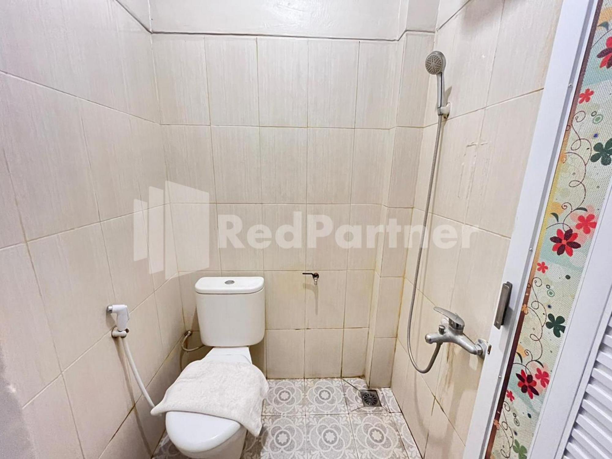 Hotel Andono Near Yia Mitra Reddoorz Temon Ngoại thất bức ảnh