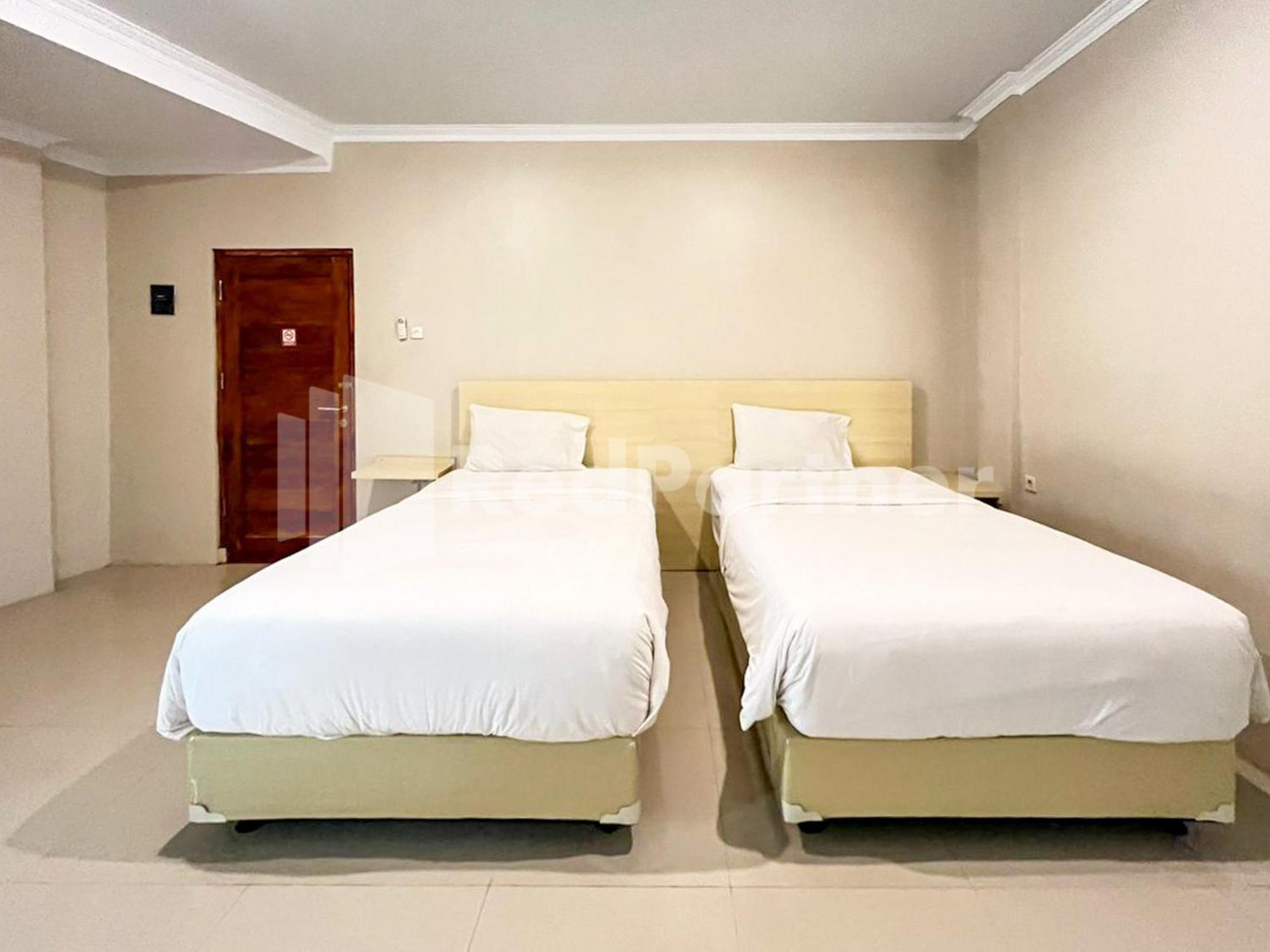 Hotel Andono Near Yia Mitra Reddoorz Temon Ngoại thất bức ảnh