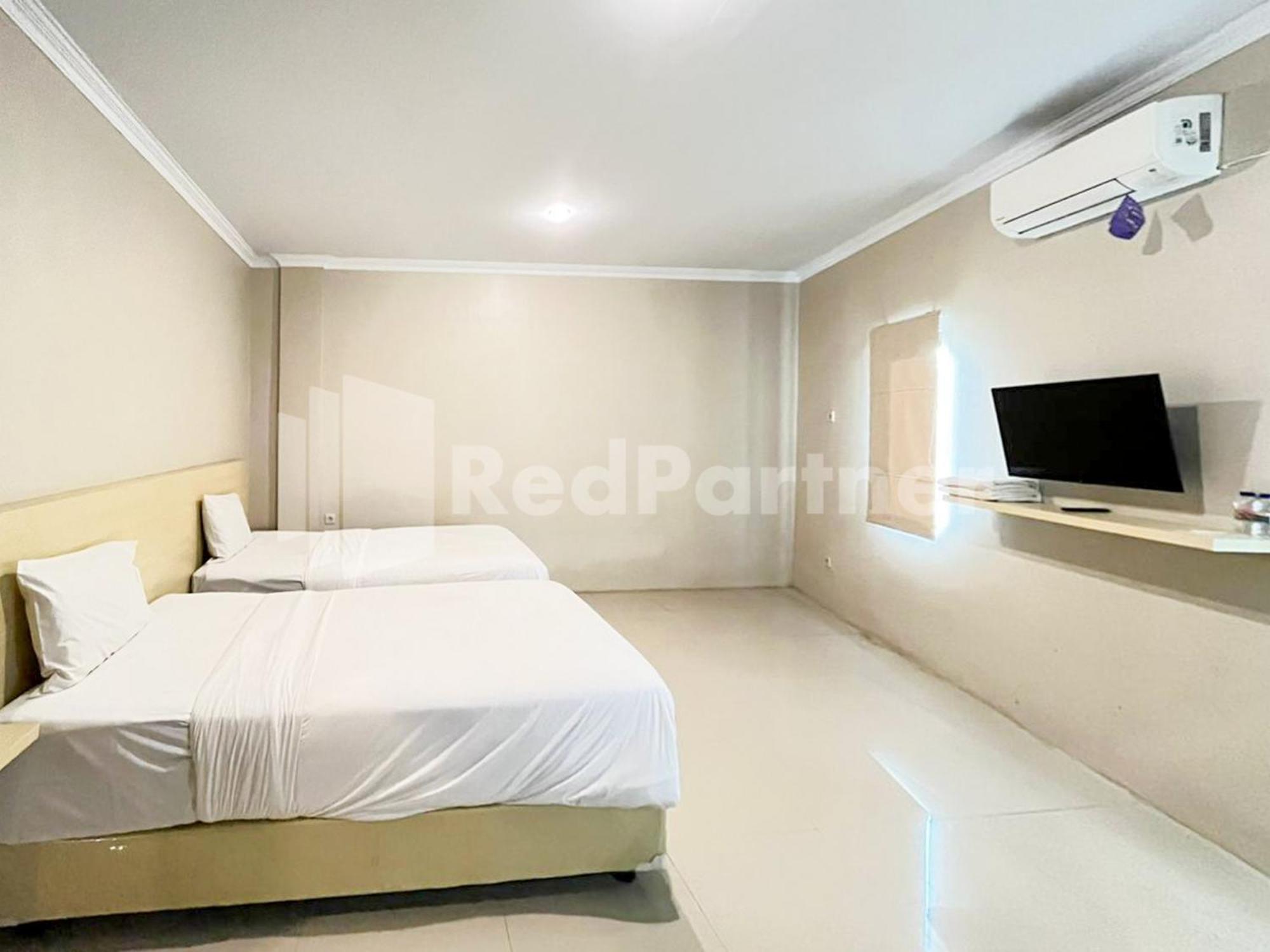 Hotel Andono Near Yia Mitra Reddoorz Temon Ngoại thất bức ảnh