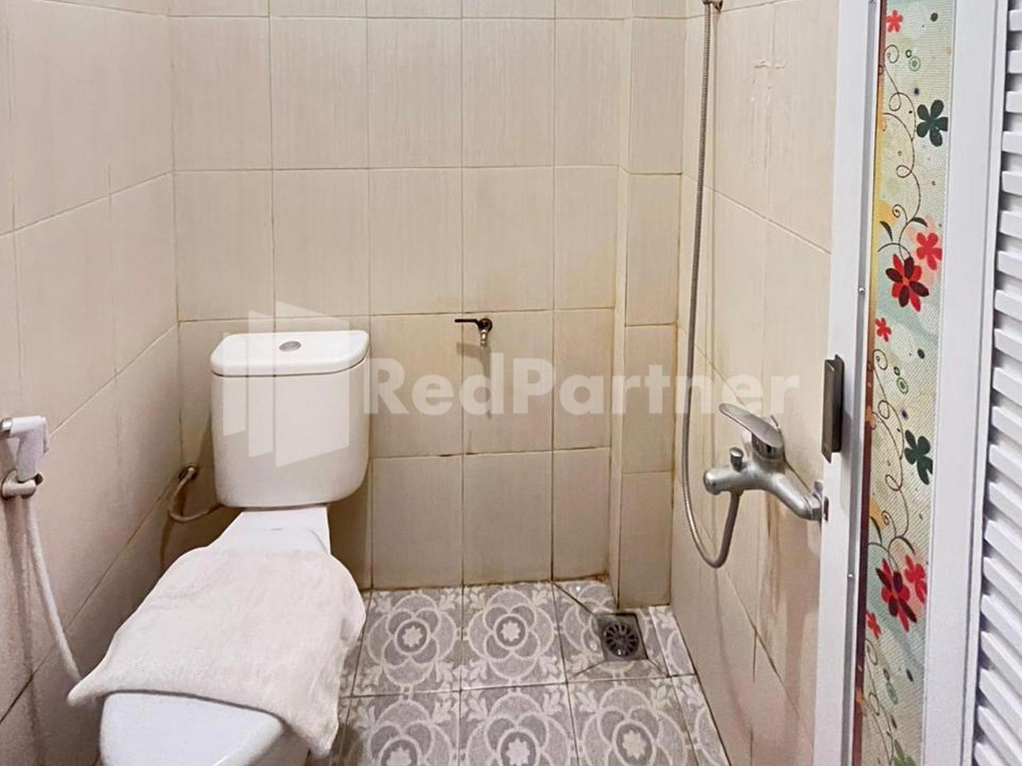 Hotel Andono Near Yia Mitra Reddoorz Temon Ngoại thất bức ảnh